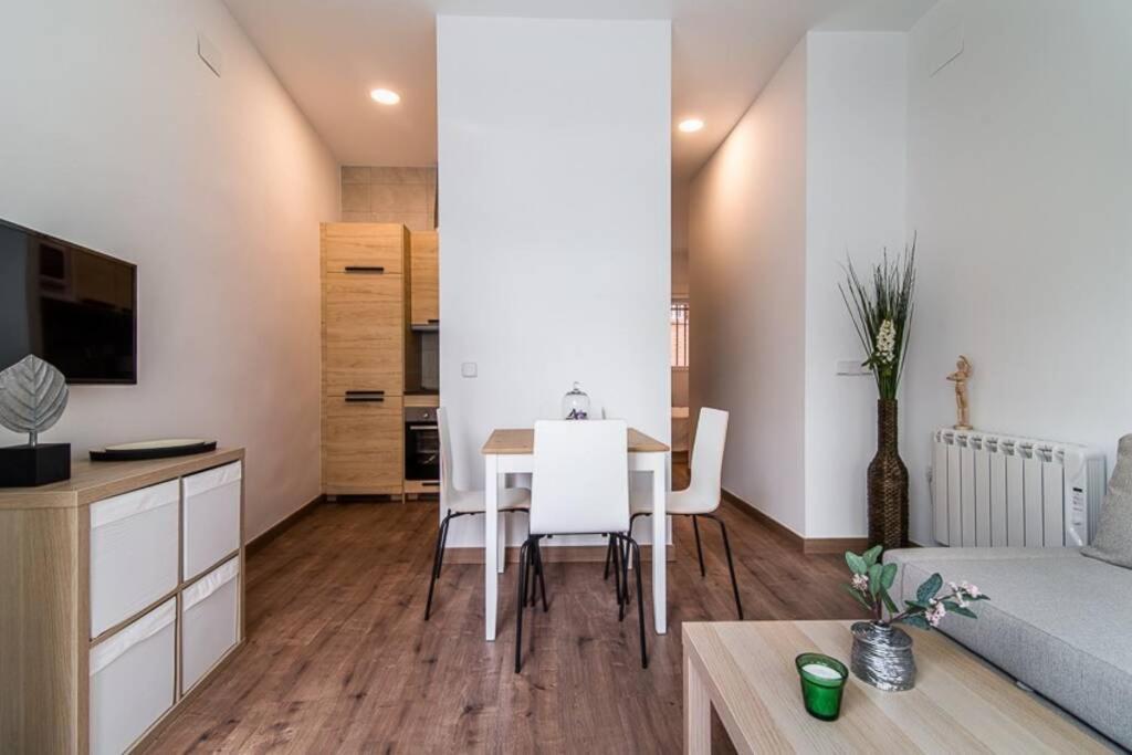 #15Pin-1 Apartamento De Un Dormitorio En Tetuan Madrid Ngoại thất bức ảnh